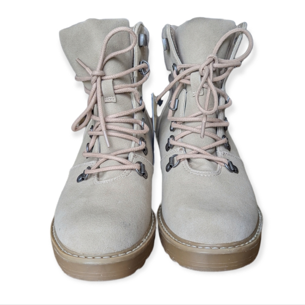 Universal Thread Women's Kelly Lace up Boots Size 7